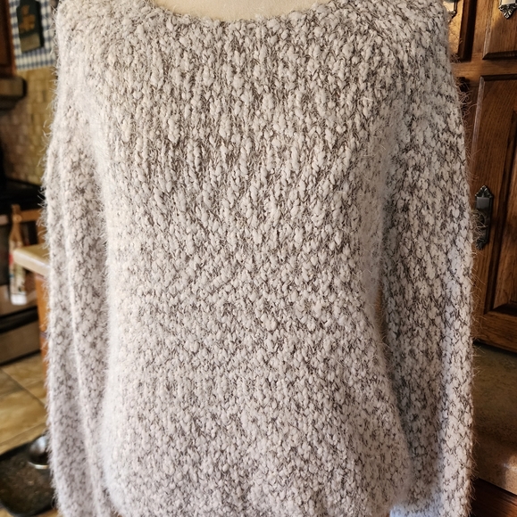 NEW Buffalo David Bitton Sweater Size M - Picture 6 of 9